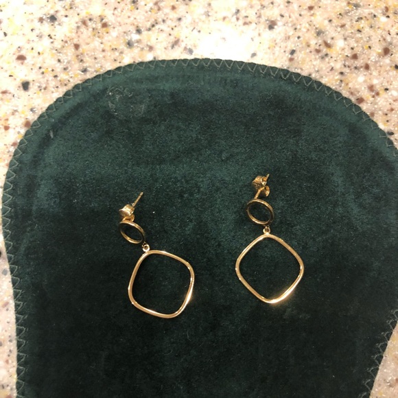 Jewelry - Picture 1 of 3